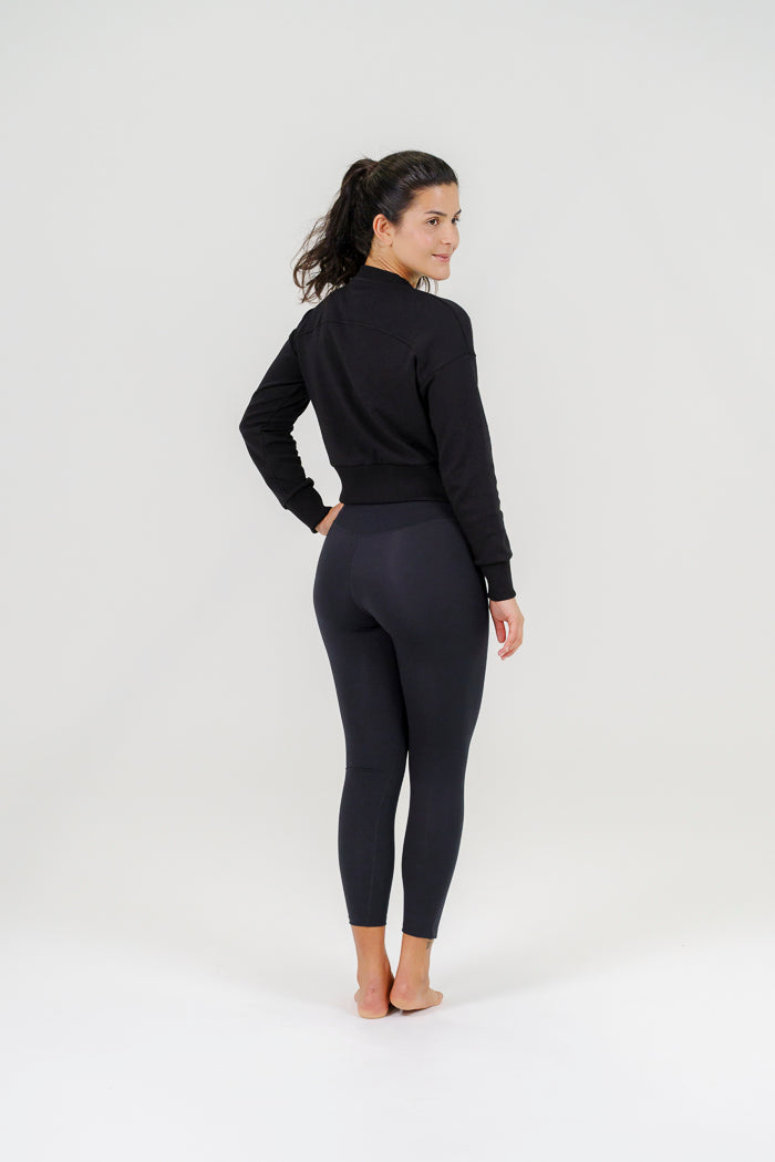 Qinetiko Everline Soft Sweatshirt Top – Black