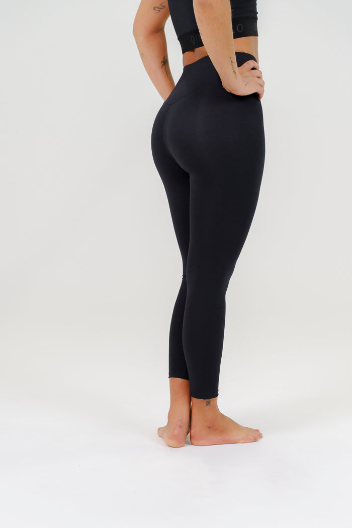 Qinetiko Everline Seamless Legging - Black