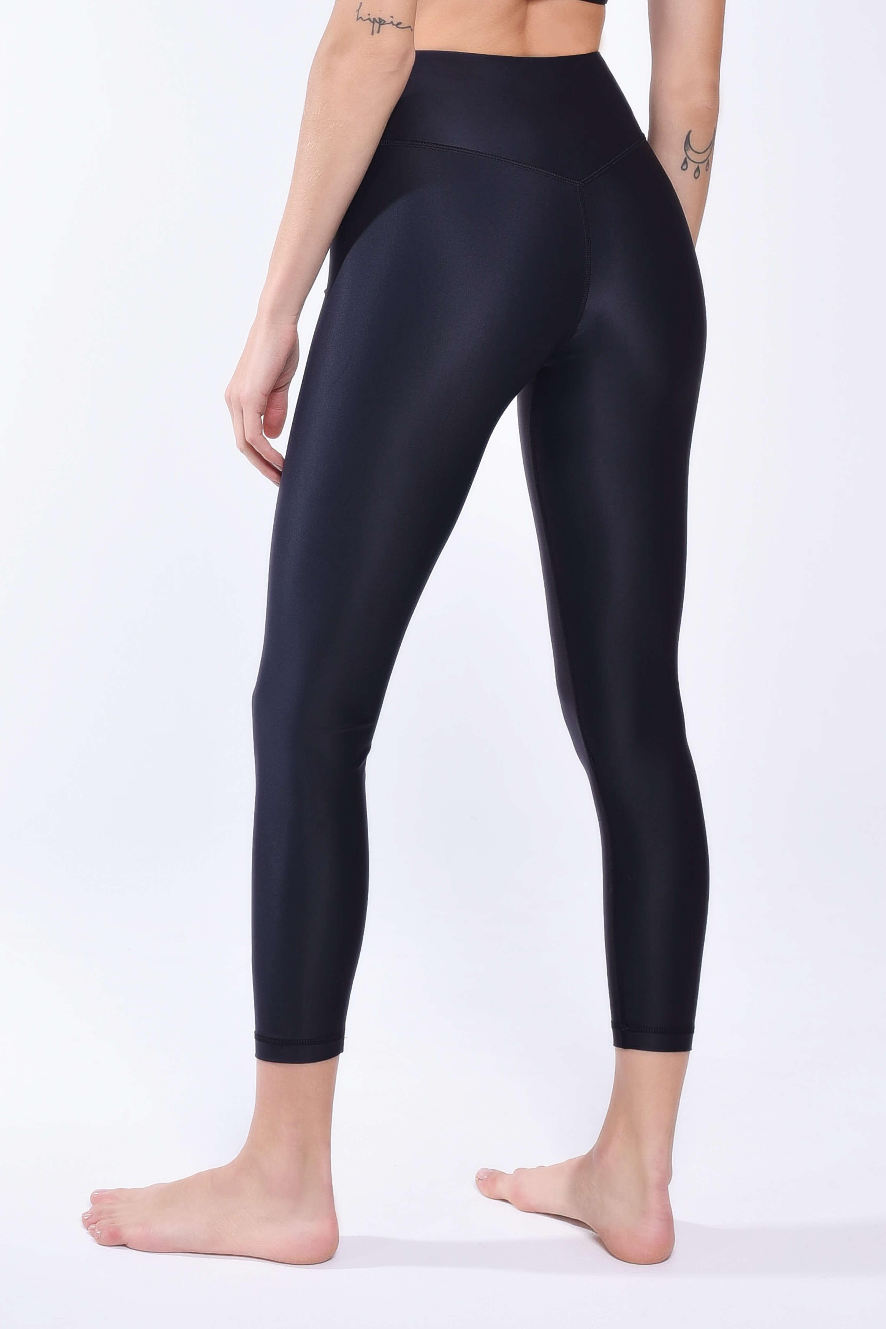 Signature black leggings - Qinetiko.com